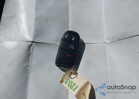 2018 Jeep Compass Latitude 4X4 from USA, damaged, VIN 3C4NJDBB4JT103791